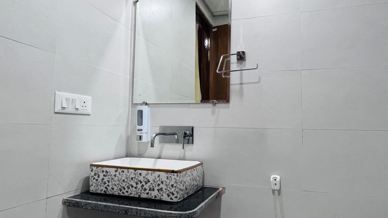 Hotel Areca Inn Noida Extension - Couple Friendly Local Ids Accepted Exterior photo